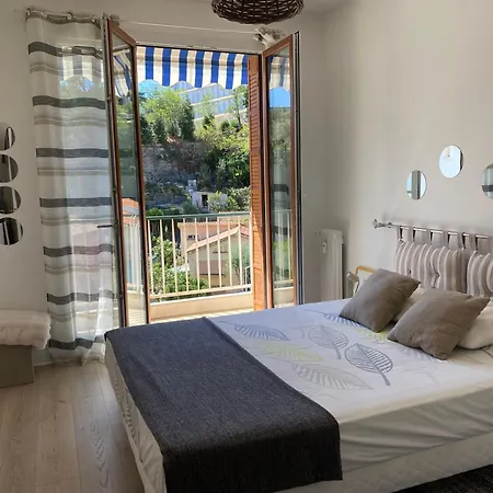 3 Pieces 10 Min De La Et Du Tram * Niza